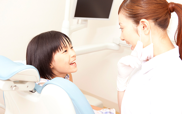 子どもの成長を支える小児矯正