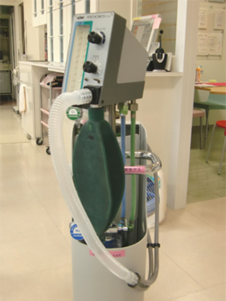 笑気吸入鎮静装置